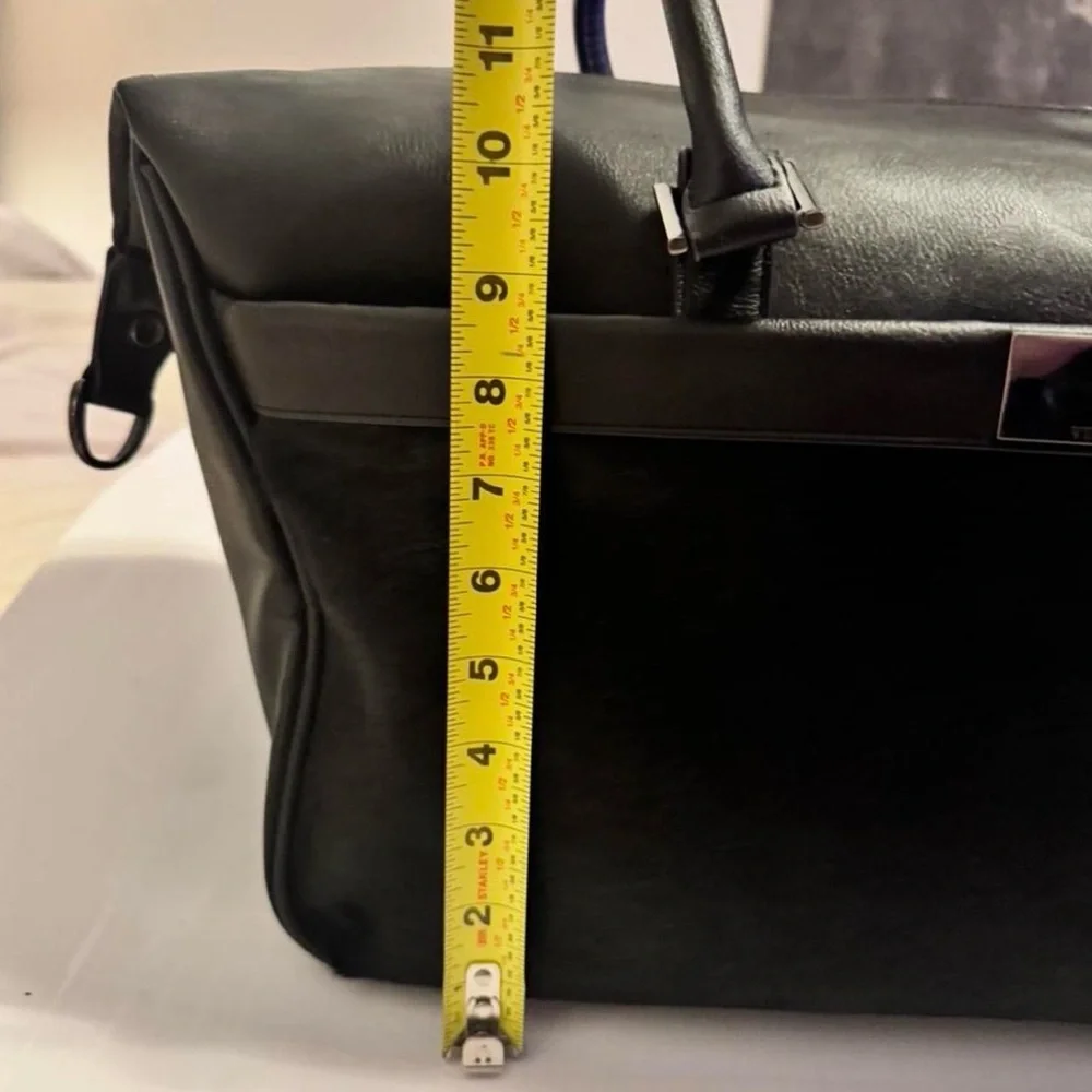 Vince Camuto Shiny Black Travel Bag - Picture 5 of 6